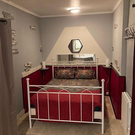 Tres Bel Appartement Cosy Et Chaleureux A Νιμ Εξωτερικό φωτογραφία
