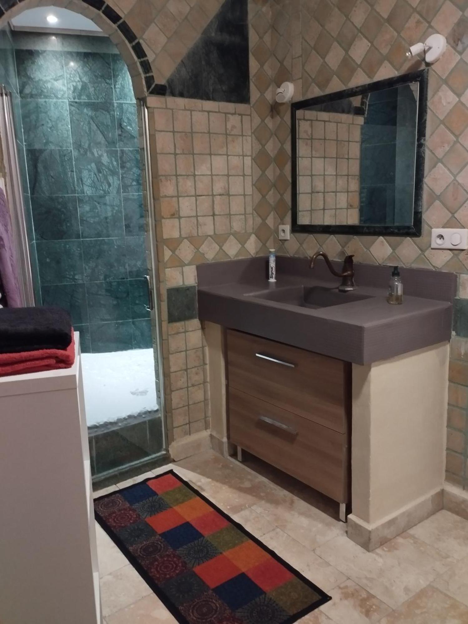 Tres Bel Appartement Cosy Et Chaleureux A Νιμ Εξωτερικό φωτογραφία