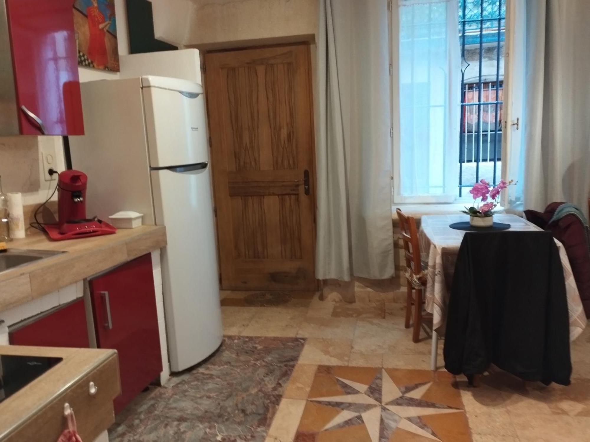 Tres Bel Appartement Cosy Et Chaleureux A Νιμ Εξωτερικό φωτογραφία